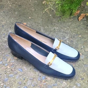 Salvatore Ferragamo Mujer Pisos Azul y Blanco con Diseño Clásico Talla 9 AA - Imagen 1 de 7