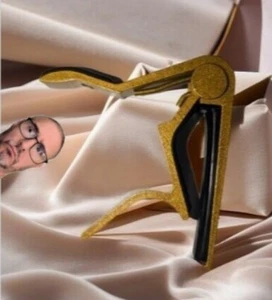 Fancy Gold Capo For Guitar Ukulele Bango - Real Capo Fake Gold! Stay Classy Win - Picture 1 of 7