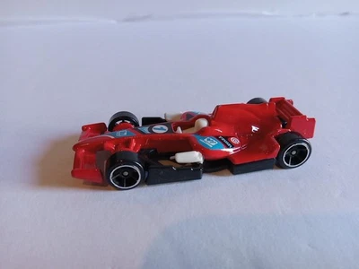 2013 Hot Wheels F1 гонщик красный, #1 трек тузы - Изображение 1 из 4