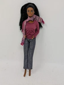 Mattel Barbie - Christie Barbie African American Puppe - mit Kleidung & Schal - Bild 1 von 6
