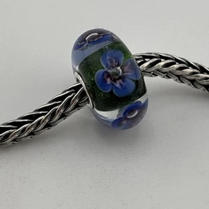 Autentici Trollbeads fiori blu su nucleo verde, #550 - Foto 1 di 5