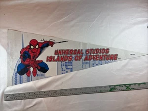 Banderín de fieltro Spider-Man de colección raro Marvel Cadence 1999 Universal Studios - Imagen 1 de 4