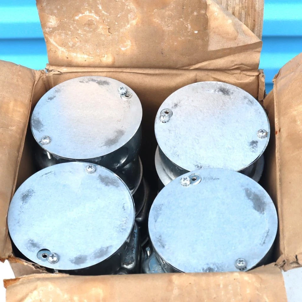 Lote de 4 Nuevos Raco 296-1 Nuevo Trabajo Ventilador de Techo Caja 1-1/2" Profundo Octágono Foto 1 de 1