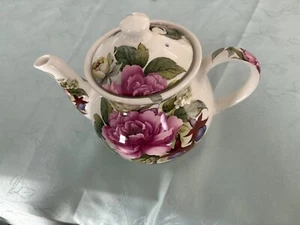 Sadler Windsor Pink Rose Floral Teapot Made in England in Unused Condition - Picture 1 of 9