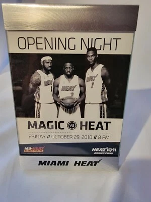 LABRON, WADE, BOSH noche de apertura 10/10 Miami Heat temporada pasaporte recuerdos Foto 1 de 4