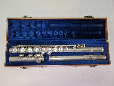 Flauta Armstrong con estuche rígido - Listo para banda Foto 1 de 4
