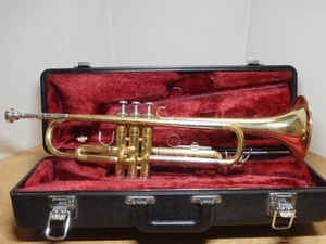 YAMAHA YTR2320E with mouthpiece [Sound output confirmed] - Picture 1 of 9