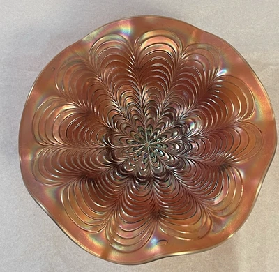 Lovely Antique Fenton Carnival Glass Purple Amethyst Peacock Tail 7" - Image 1 of 4