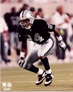 FOTOGRAFIA A COLORI LARRY BROWN " RAIDERS" CON LICENZA 8 X 10 - Foto 1 di 1