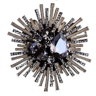 Brooches Pins for Women Vintage Starburst Rhinestone Crystal Gold Plated New - Image 1 of 4