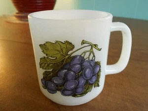 Vintage Milk Glass Stackable Coffee Mug Grapes Design 9 Oz Unmarked Glasbake - Picture 1 of 7
