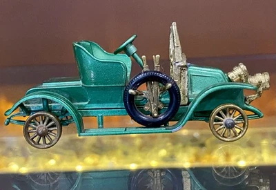 1911 RENAULT Matchbox Models of Yesteryear No 2 Lesney ROADSTER BRASS No Tires - Image 1 of 4