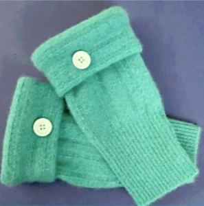 FINGERLESS GLOVES GREEN ANGORA WOOL SMALL - MEDIUM S - M MITTS ARM WARMERS CUFFS - Picture 1 of 2