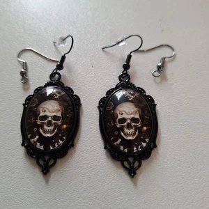 Halloween  Ohrhänger Totenkopf  - Bild 1 von 1