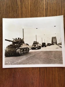 TG-93 Original WW2 Photo Eisenhower’s True Glory Rhine Holland Nijmegen #3-ph - Picture 1 of 4
