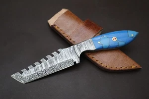 CUCHILLO DESOLLADOR DE ACERO DAMASCO HECHO A MANO 8" CON MANGO DE RESINA CON FUNDA - Imagen 1 de 5