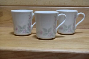Corelle Veranda Tea / Coffee Cup Set of 3 Retired Vintage Floral Corning Patten - Picture 1 of 5