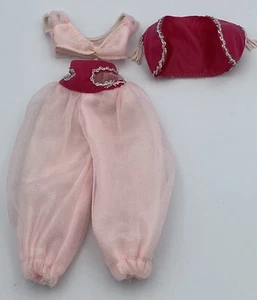 Mattel V0440 Barbie Puppe Pink Label I Dream of Jeannie 2010 Outfit Only Harem - Bild 1 von 3