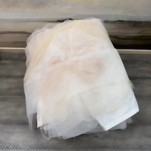 Pottery Barn Kids Monique Lhuillier Rouge Rosa Ätherischer Bett Rock voller Fehler Lesen - Bild 1 von 13