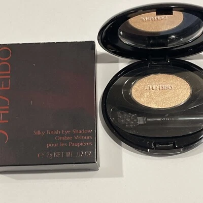 Sombra de ojos vintage Shiseido acabado sedoso terciopelo ombre nueva de colección difícil de encontrar rara Foto 1 de 4