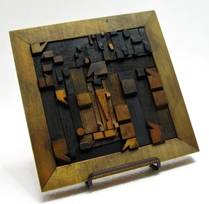 Vintage/antique letterpress punctuation marks in stained wood frame w/ stand. - Picture 1 of 10