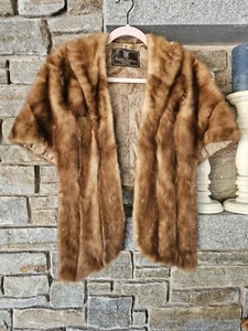 RARE Vintage Mandel Bros Furrier Chicago Real Fur Shawl Wrap Cape Stole Pockets - Picture 1 of 13