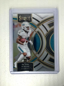 DE'VON ACHANE 2023 SELECT PREMIER LEVEL FOOTBALL ROOKIE #176 RC Q0348 - Bild 1 von 2