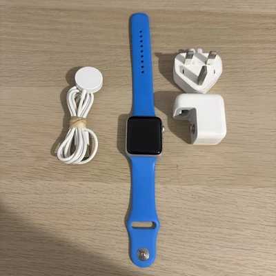 Apple Watch Series 3 - 42mm GPS Silver Activity Tracker *TESTED FULLY WORKING* - Image 1 of 4