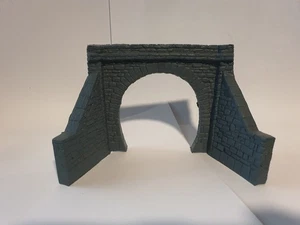 Modelscene 5045 single tunnel portal ready assembled OO scale - Picture 1 of 4