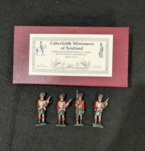 Set di 4 soldatini giocattolo in piombo Caberfeidg Miniature della Scozia - Foto 1 di 4