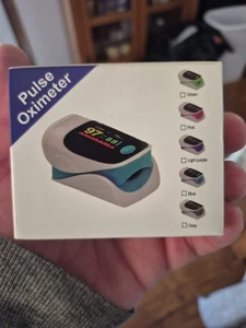 pulse oximeter finger - Picture 1 of 5