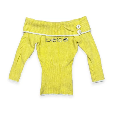 Suéter ajustado Y2k Bebe con logotipo de estrás fuera del hombro talla XS amarillo preppy Foto 1 de 4