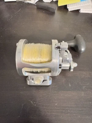 Avet MXL 5.8:1 Saltwater Conventional Casting Fishing Reel - Image 1 of 4