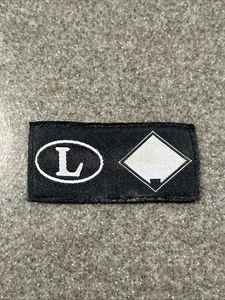 Louisville Slugger Baseball Tessuto Logo Ricamato Toppa da Cucire 1 1/8” X 2 1/4” - Foto 1 di 4