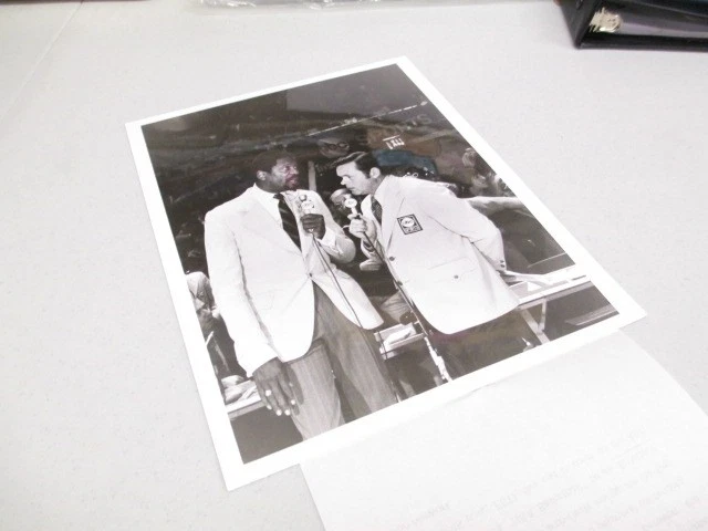 Foto de TV ABC 1972 BALONCESTO NBA Bill Russell Keith Jackson Lakers Bucks CERRAR Foto 1 de 1
