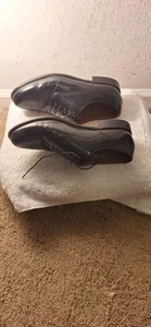 BLACK LEATHER BOSTANIAN CLASSIC  MEN DRESS SHOES US SIZE 10.5M - Picture 1 of 5