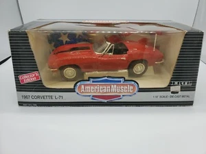ERTL American Muscle 1967 Corvette L-71 Diecast Car Rojo con aguijón negro - Imagen 1 de 9