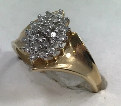 10 karat diamond cluster ring - 10K yellow gold 0.25 carat diamond cocktail ring - Image 1 of 4