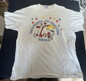 Vintage '93 Calvin und Hobbes Clinton Einweihung sehr selten.  XL T-Shirt sehr guter Zustand - Bild 1 von 14