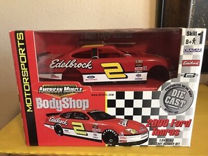 2000 FORD TAURUS 1/24 ERTL AMERICAN MUSCLE MODEL KIT NIB #2 EDELBROCK CAR