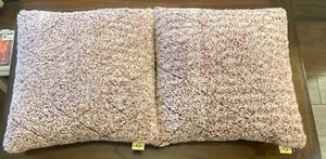 UGG Pillow Set Pair New 20 X 20 Inch ๐จ๐ณ - Picture 1 of 14