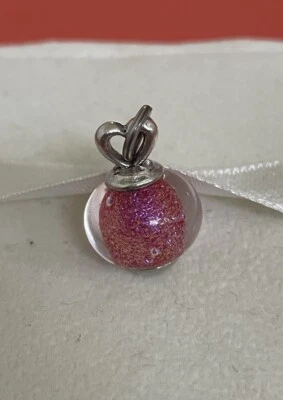 Dije de vidrio corazón rosa con acabado retirado James Avery Foto 1 de 3