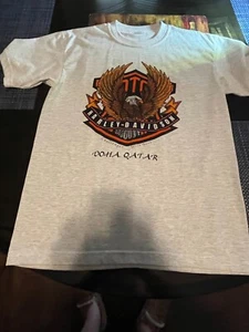 HARLEY DAVIDSON QATAR - UNISEX T SHIRT - SIZE MED - NEVER WORN - Picture 1 of 4