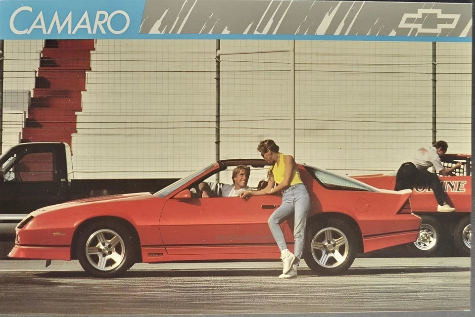 Póster Chevy Camaro Z28 IROC 1990 24x36 impresión publicitaria vintage de GM Foto 1 de 3