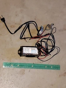 Vintage Medallion Batterieladegerät 62-600 funktioniert noch!! - Bild 1 von 6