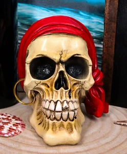Ebros Barco Fantasma Calavera Pirata con Bandana Roja y Pendiente Estatua 6" Largo - Imagen 1 de 6