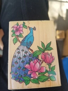 Colección Fraser 1993 flores de pavo real sello de goma 3" x 2,25" - Imagen 1 de 3