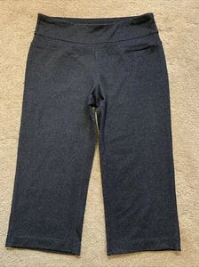 EUC prAna Yoga 16” Capri Knee Pants Leggings Shorts CHARCOAL GRAY XS MSRP $75 - Picture 1 of 12