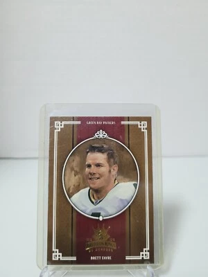 2005 Brett Fravre Green Bay Packers Donruss GRIDIRON KINGS card #GK-2 - Image 1 of 2