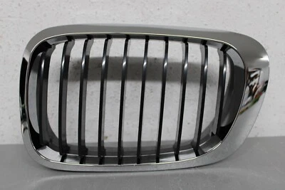1999 2003 BMW 325I 330I LEFT SIDE FRONT GRILLE TRIM CHROME Foto 1 de 4